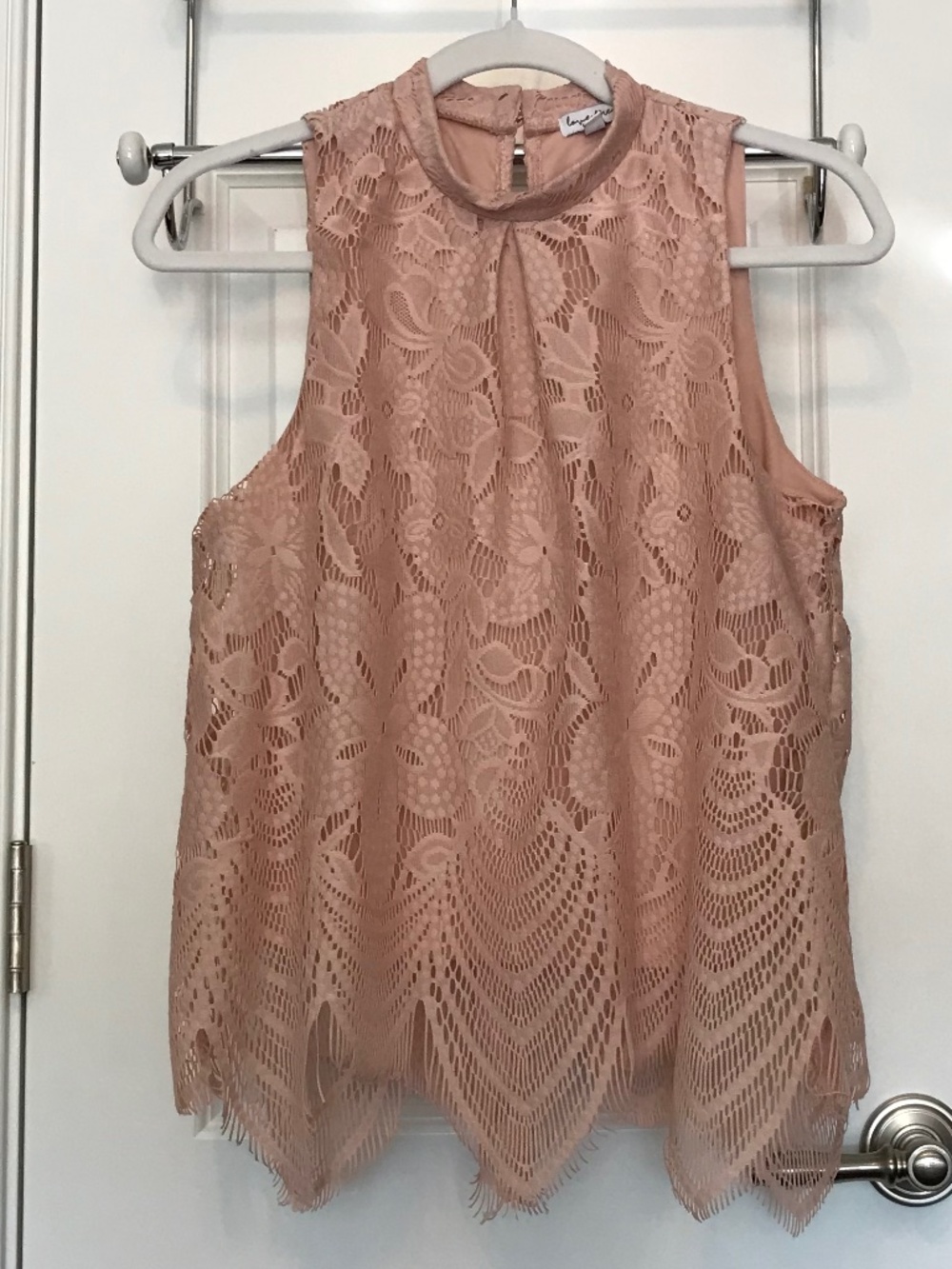 Love, fire peachy-pink lacy sleeveless high collared blouse with fringe (M)